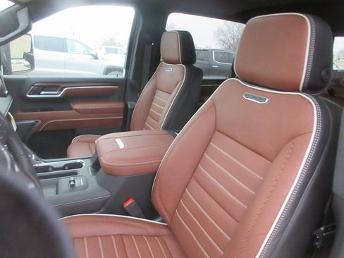 New 2026 GMC Sierra 3500 Denali Ultimate image 14