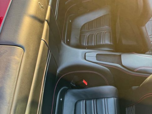 Used 2015 Ferrari California T image 25