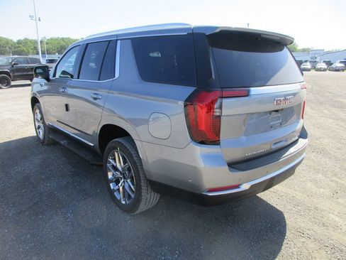 New 2026 GMC Yukon Elevation w/ Elevation Premium Package AWD/4WD image 6