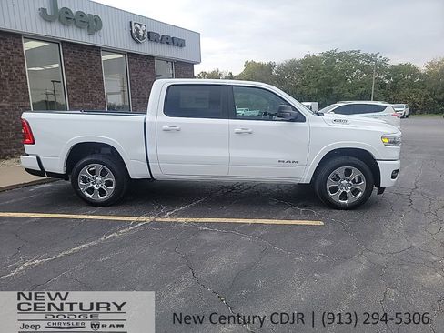 New 2026 RAM 1500 Big Horn AWD/4WD image 4