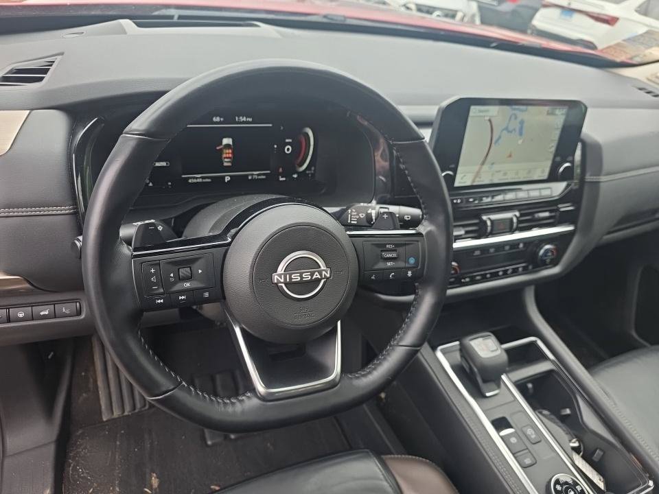 Certified 2023 Nissan Pathfinder Platinum w/ Cargo Package AWD/4WD image 10