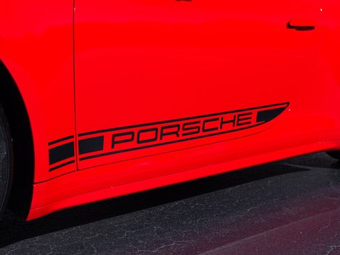 Used 2025 Porsche 911 Carrera RWD image 25