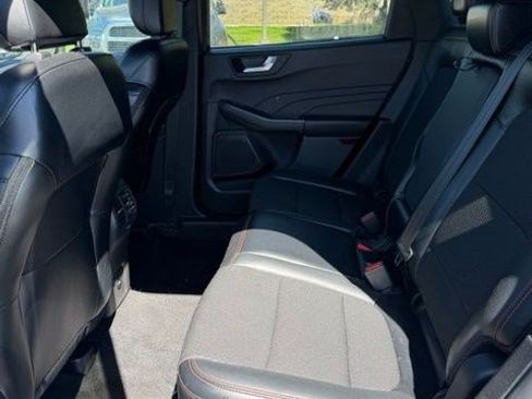 Used 2025 Ford Escape ST-Line Select AWD/4WD image 15