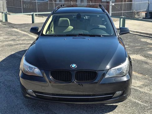 Used 2010 BMW 535i xDrive Wagon image 4