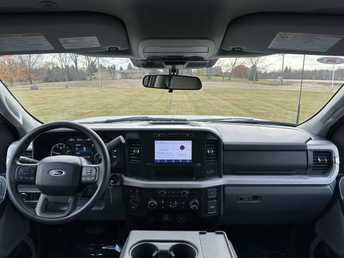 Certified 2024 Ford F250 XLT AWD/4WD image 2