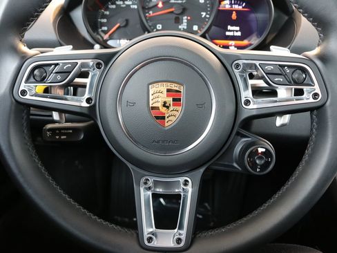 Used 2022 Porsche 718 Boxster image 32