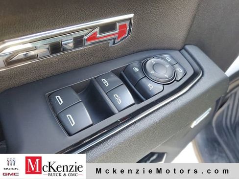 Used 2023 GMC Sierra 1500 AT4 w/ AT4 Premium Package AWD/4WD image 9
