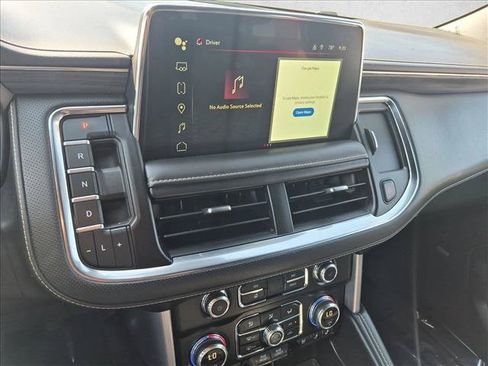Used 2024 GMC Yukon XL SLT AWD/4WD image 15