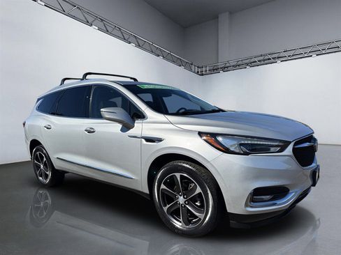 Used 2021 Buick Enclave Essence w/ Sport Touring Edition image 8