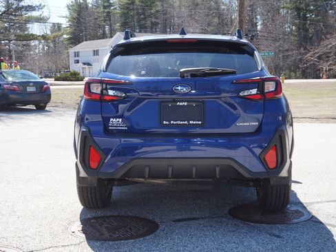 Used 2024 Subaru Crosstrek 2.0i Premium image 6