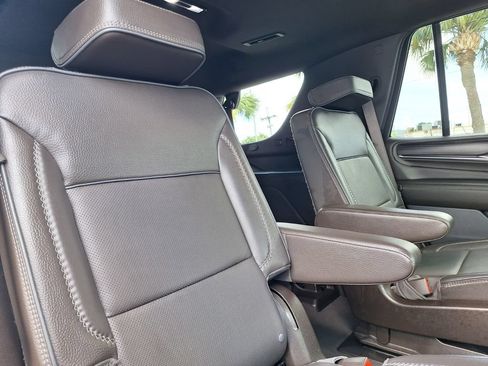 Used 2023 GMC Yukon Denali AWD/4WD image 31