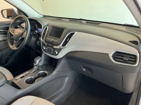 Used 2024 Chevrolet Equinox LT AWD/4WD image 18