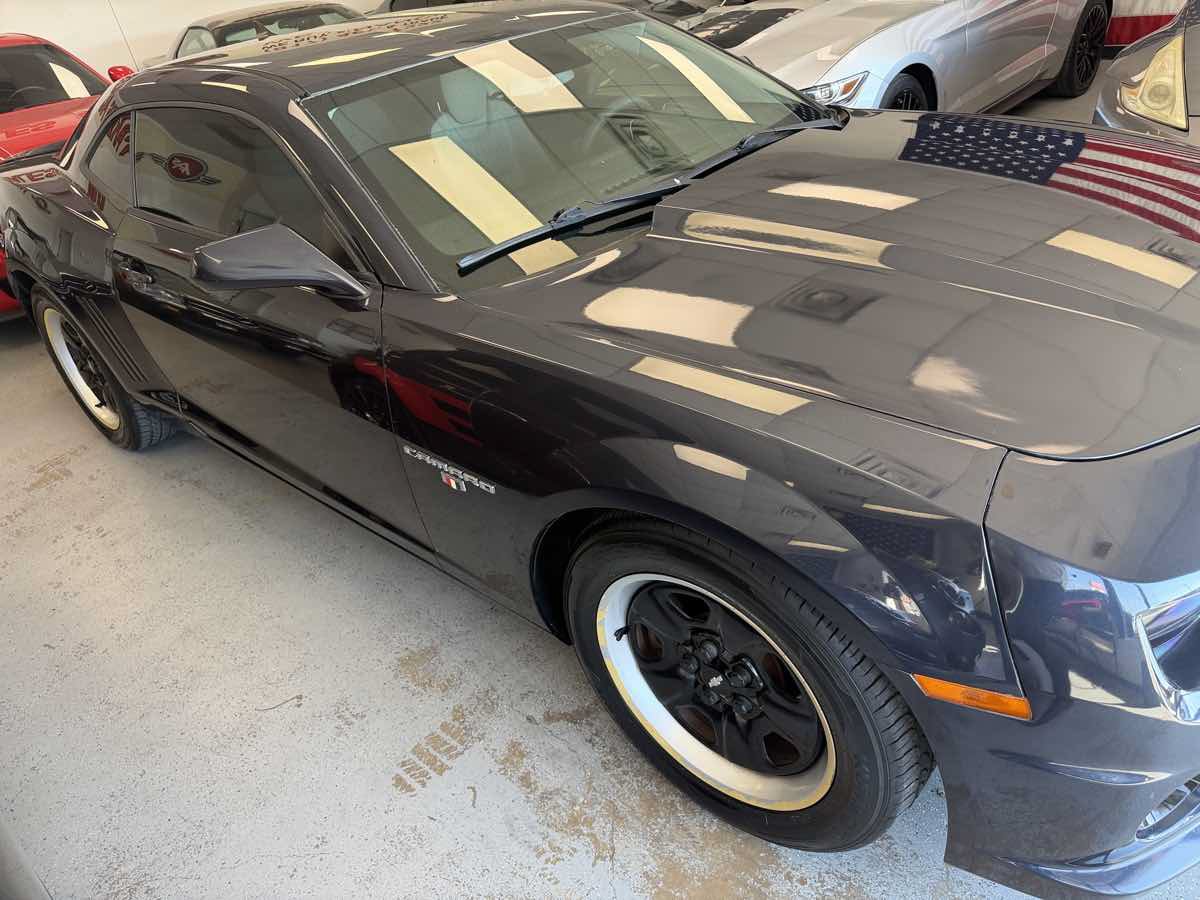 Used 2013 Chevrolet Camaro LS RWD image 3