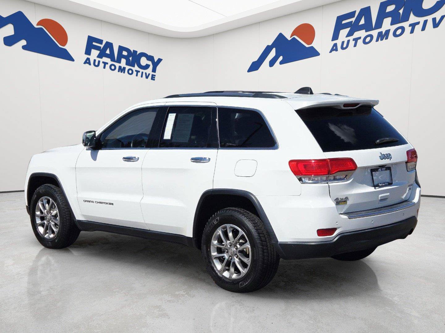 Used 2015 Jeep Grand Cherokee Limited AWD/4WD image 6