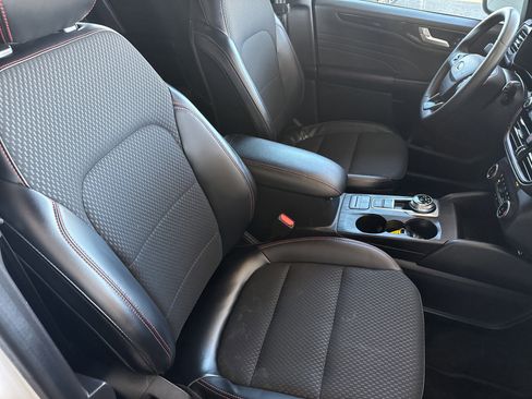 Used 2023 Ford Escape ST-Line w/ Equipment Group 301A image 17