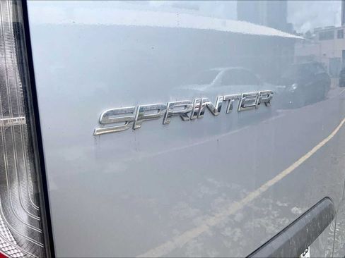 Used 2025 Mercedes-Benz Sprinter 2500 image 14