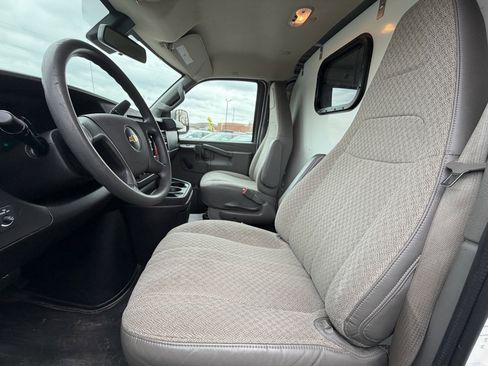 Used 2019 Chevrolet Express 2500 image 16