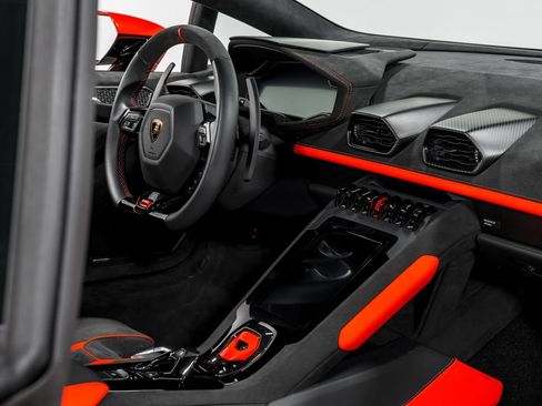 Used 2023 Lamborghini Huracan Tecnica RWD image 34