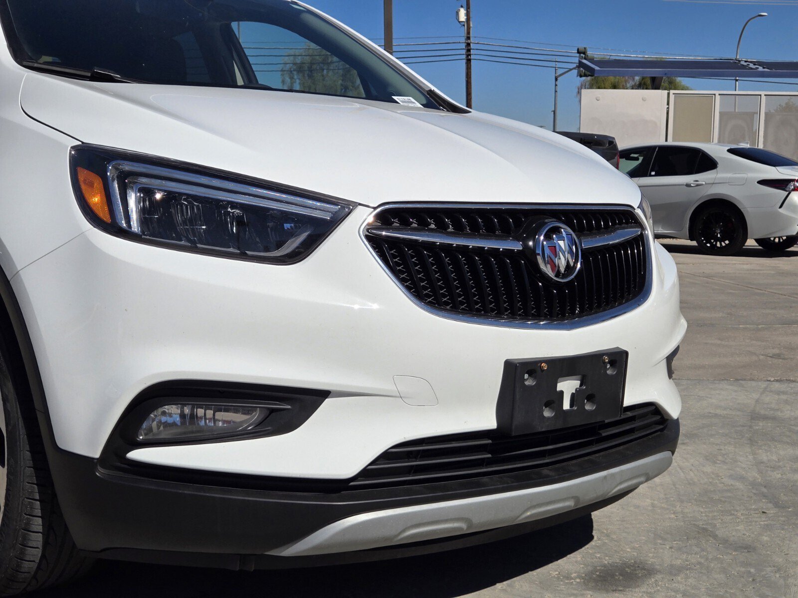Used 2020 Buick Encore Essence FWD image 5