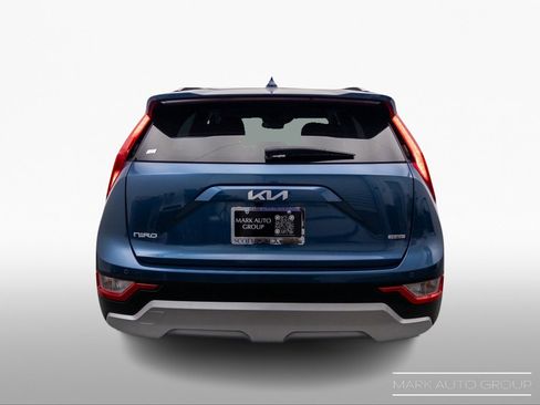 Used 2023 Kia Niro EX image 6