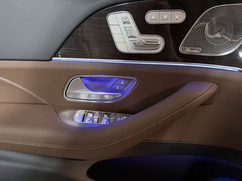 New 2026 Mercedes-Benz GLS 450 4MATIC image 10