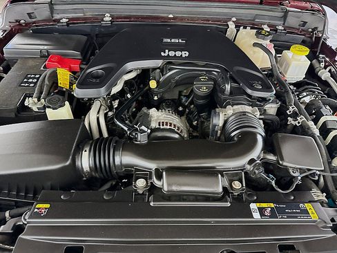 Used 2021 Jeep Gladiator Sport AWD/4WD image 27