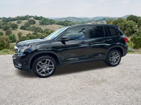Used 2023 Honda Passport EX-L image 4