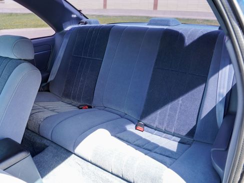 Used 1991 Ford Thunderbird RWD image 15