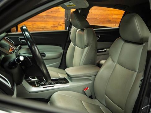 Used 2020 Acura TLX FWD image 9