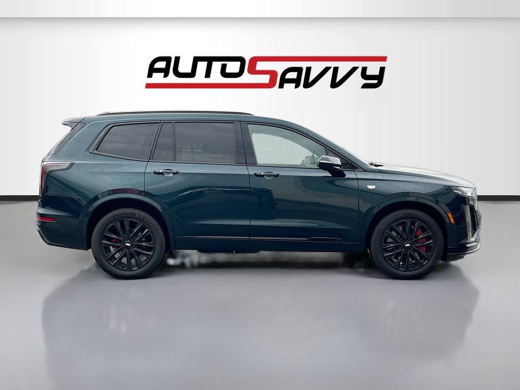 Used 2024 Cadillac XT6 Sport w/ LPO, ONYX Package AWD/4WD image 8