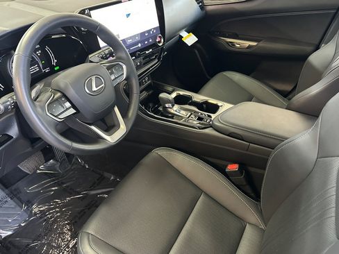 Used 2026 Lexus NX 350h AWD w/ Accessory Package (2T) image 4