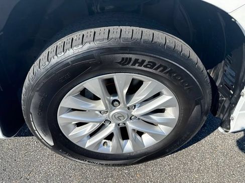 Used 2019 Lexus GX 460 Premium AWD/4WD image 14