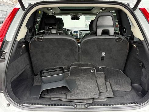 Certified 2023 Volvo XC90 B6 Plus w/ Protection Package Premier image 5