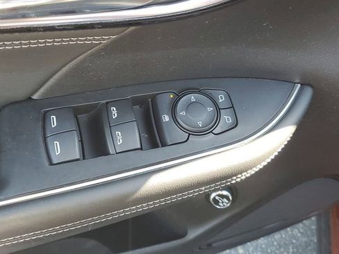 Used 2022 Buick Envision Preferred FWD image 16