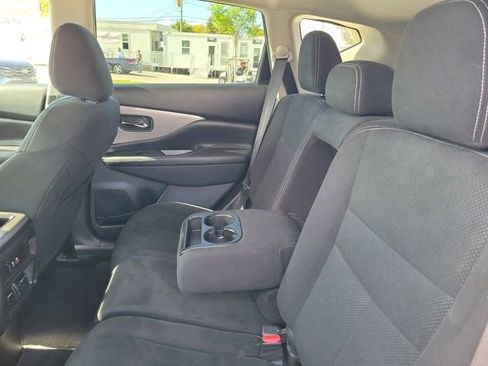 Certified 2019 Nissan Murano S w/ Cargo Package FWD image 16