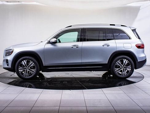 Used 2026 Mercedes-Benz GLB 250 4MATIC image 5