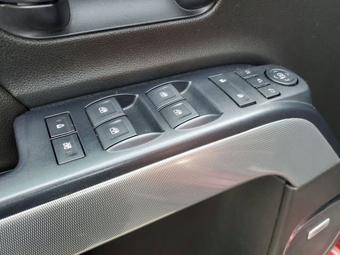 Used 2018 Chevrolet Silverado 1500 LTZ image 20