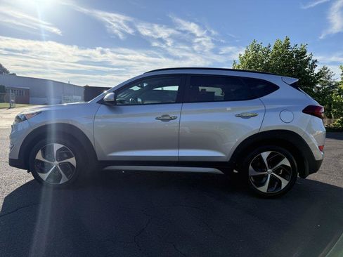 Used 2017 Hyundai Tucson Limited w/ Limited Ultimate Package 03 AWD/4WD image 4