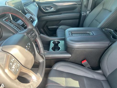 Used 2023 Chevrolet Tahoe RST w/ RST Performance Edition AWD/4WD image 19