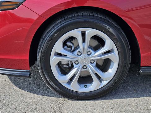 Certified 2025 Honda Accord LX image 9