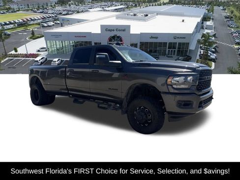 Used 2024 RAM 3500 Big Horn w/ Night Edition AWD/4WD image 2