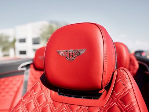 Used 2023 Bentley Continental GT Azure image 41