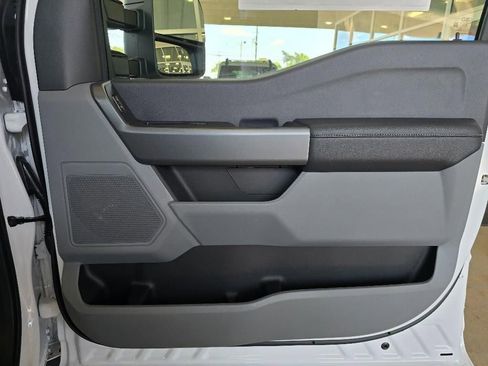 New 2025 Ford F550 XLT image 9