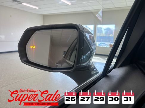 Used 2020 Cadillac XT5 Premium Luxury image 22