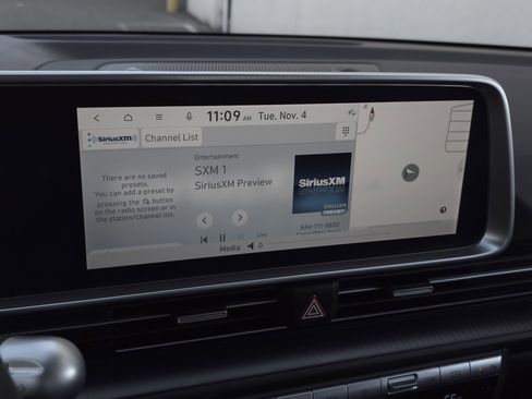 Used 2025 Hyundai Ioniq 6 Limited image 16