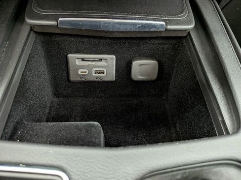 Used 2021 Cadillac XT4 Premium Luxury w/ Cold Weather Package image 11