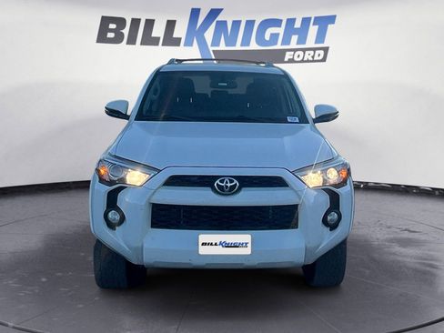 Used 2018 Toyota 4Runner SR5 Premium image 8