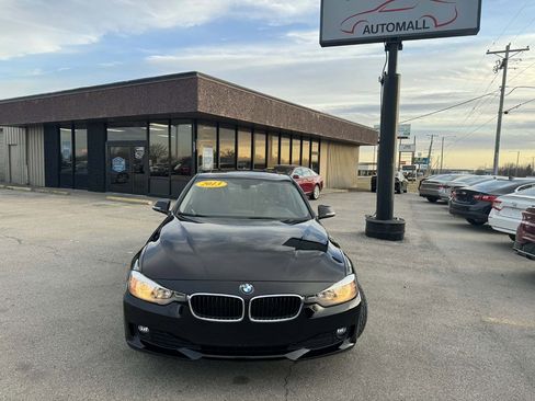 Used 2013 BMW 320i Sedan image 2