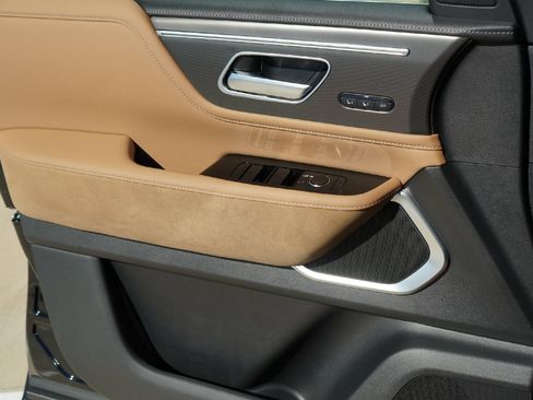 New 2026 INFINITI QX80 Luxe w/ Exterior Package image 17