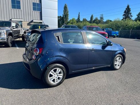 Used 2016 Chevrolet Sonic LT FWD image 3